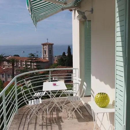Indigo Apartment *